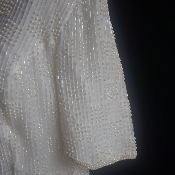 Reggio 100% silk beaded-lined cream top. - Picture 3 of 6